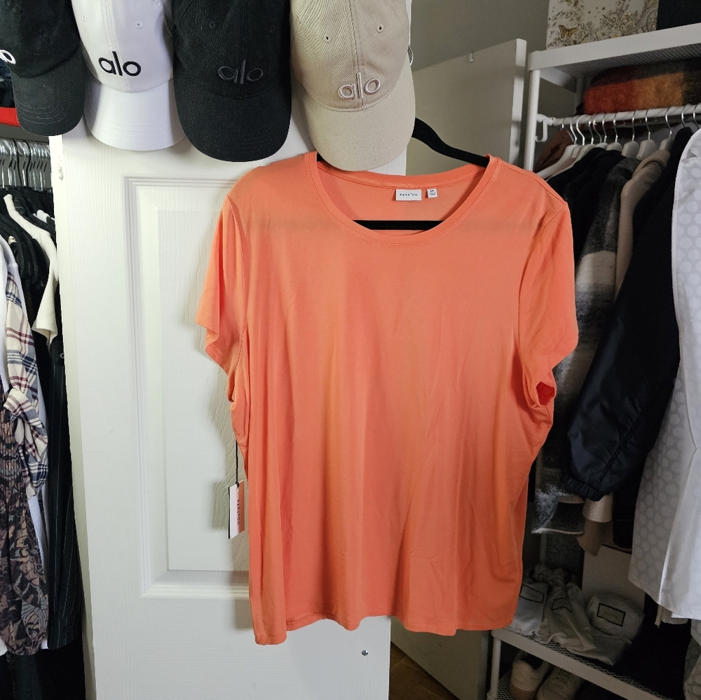 BABATON EVERYDAY HIP SHIRT